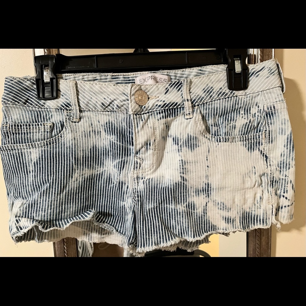 Express Size 2 TWO SMALL S Shorts Striped Acid Wash